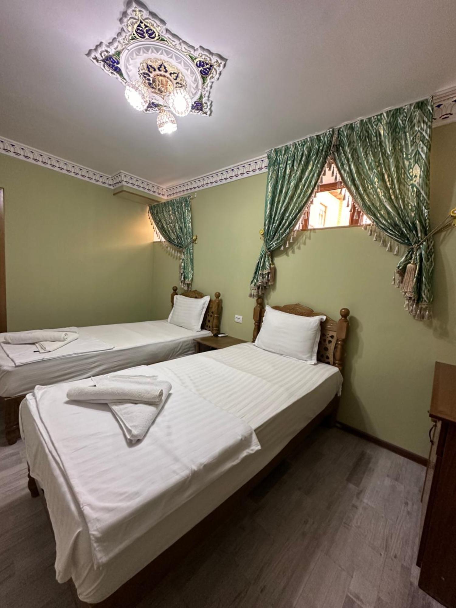 Hotel Zarhal بخارى المظهر الخارجي الصورة
