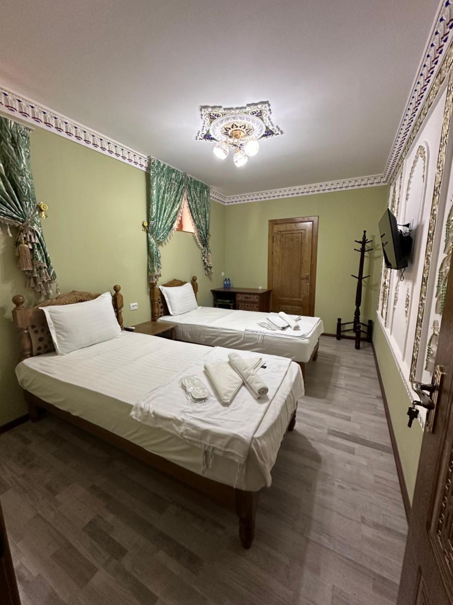 Hotel Zarhal بخارى المظهر الخارجي الصورة