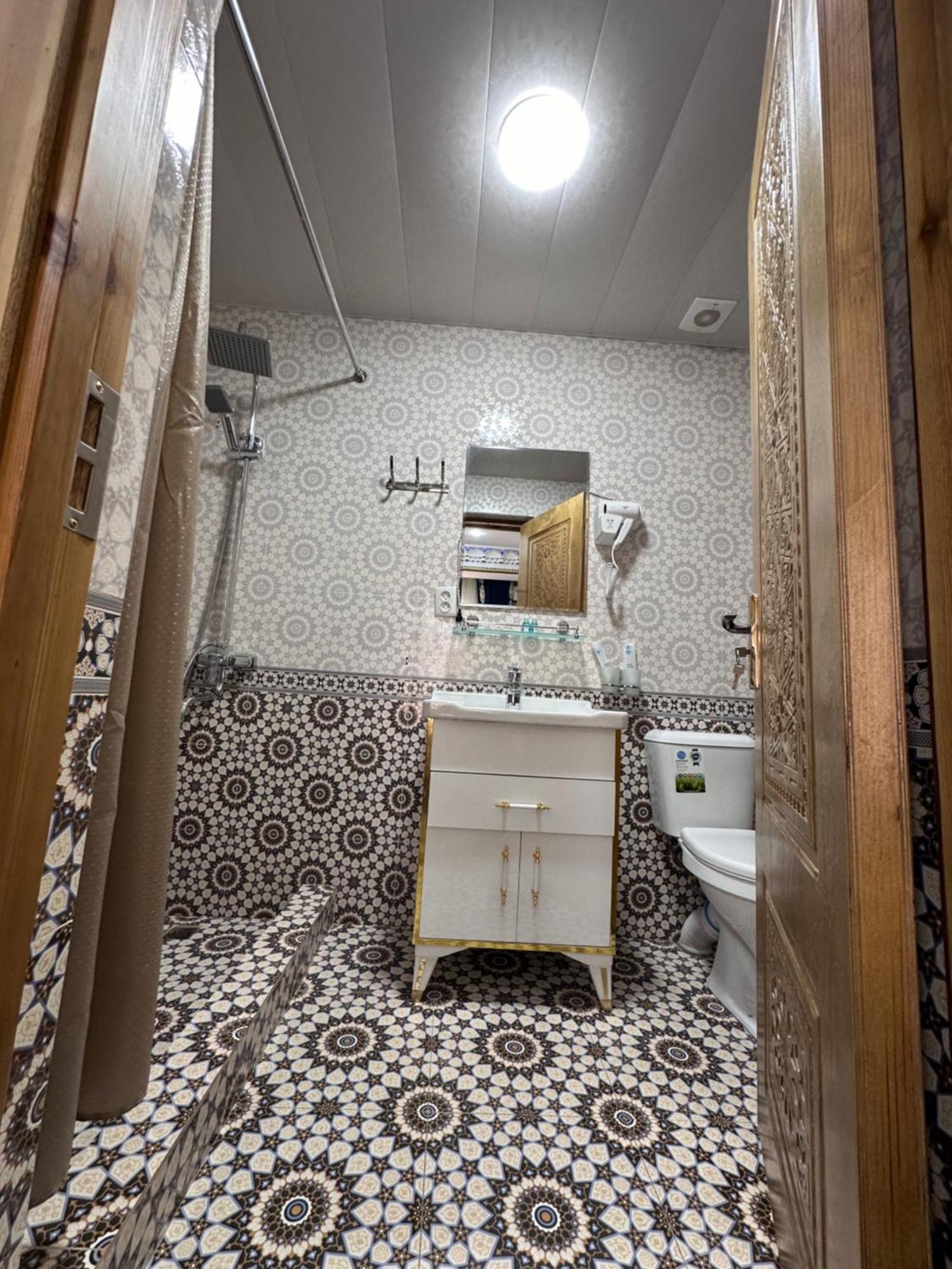 Hotel Zarhal بخارى المظهر الخارجي الصورة